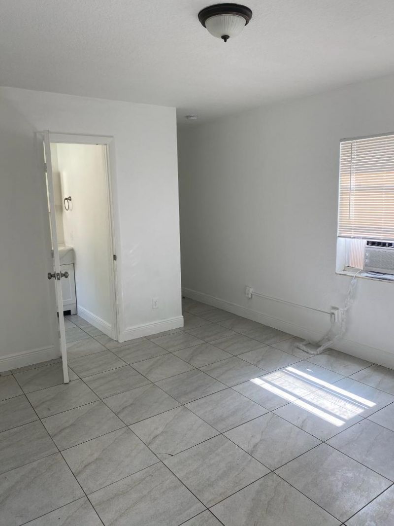 508 57th Street, Unit 2 B, West Palm Beach, FL 33407 Photo