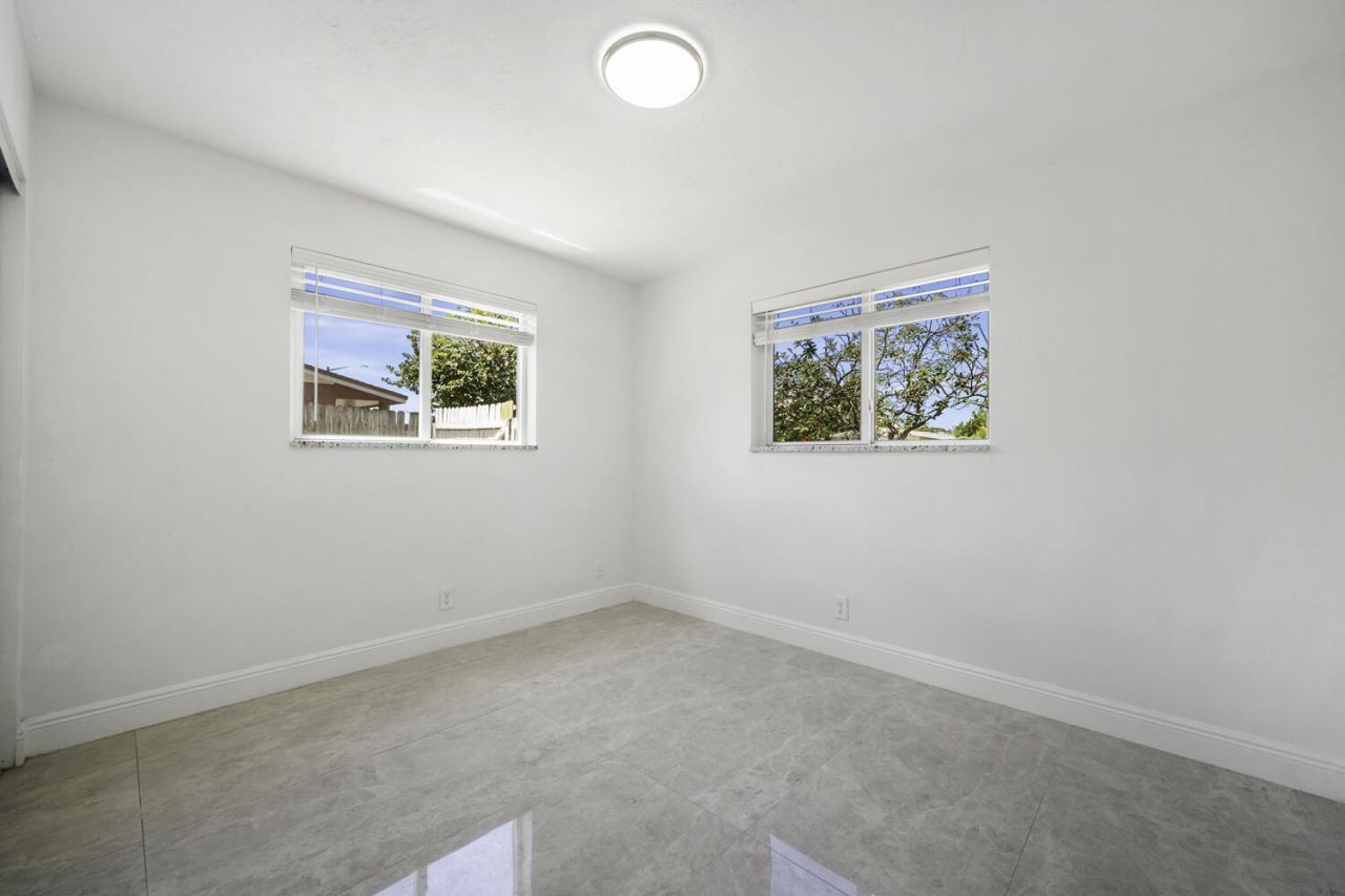 2100 N Seacrest Boulevard, Boynton Beach, FL 33435 Photo
