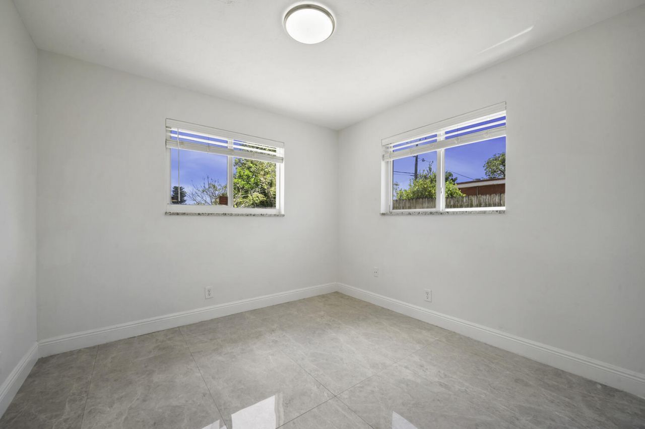 2100 N Seacrest Boulevard, Boynton Beach, FL 33435 Photo
