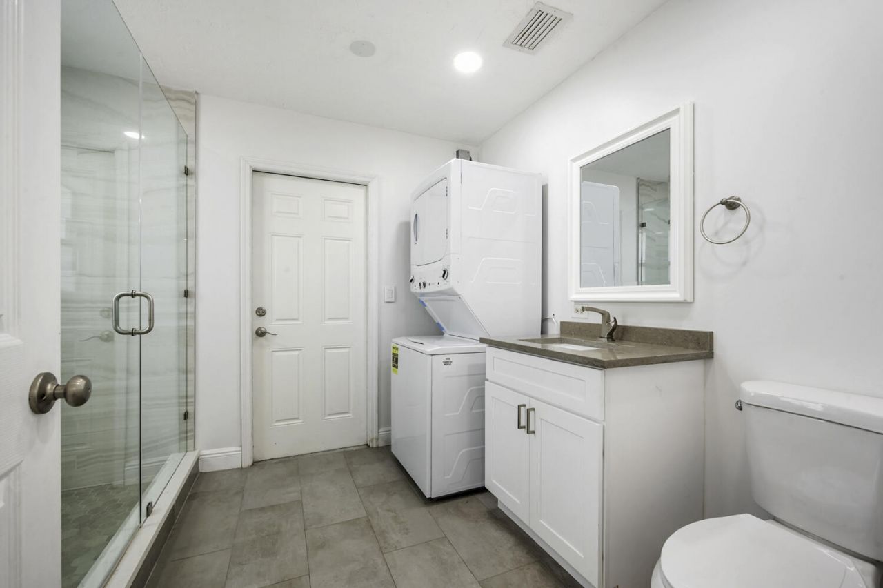 2100 N Seacrest Boulevard, Boynton Beach, FL 33435 Photo