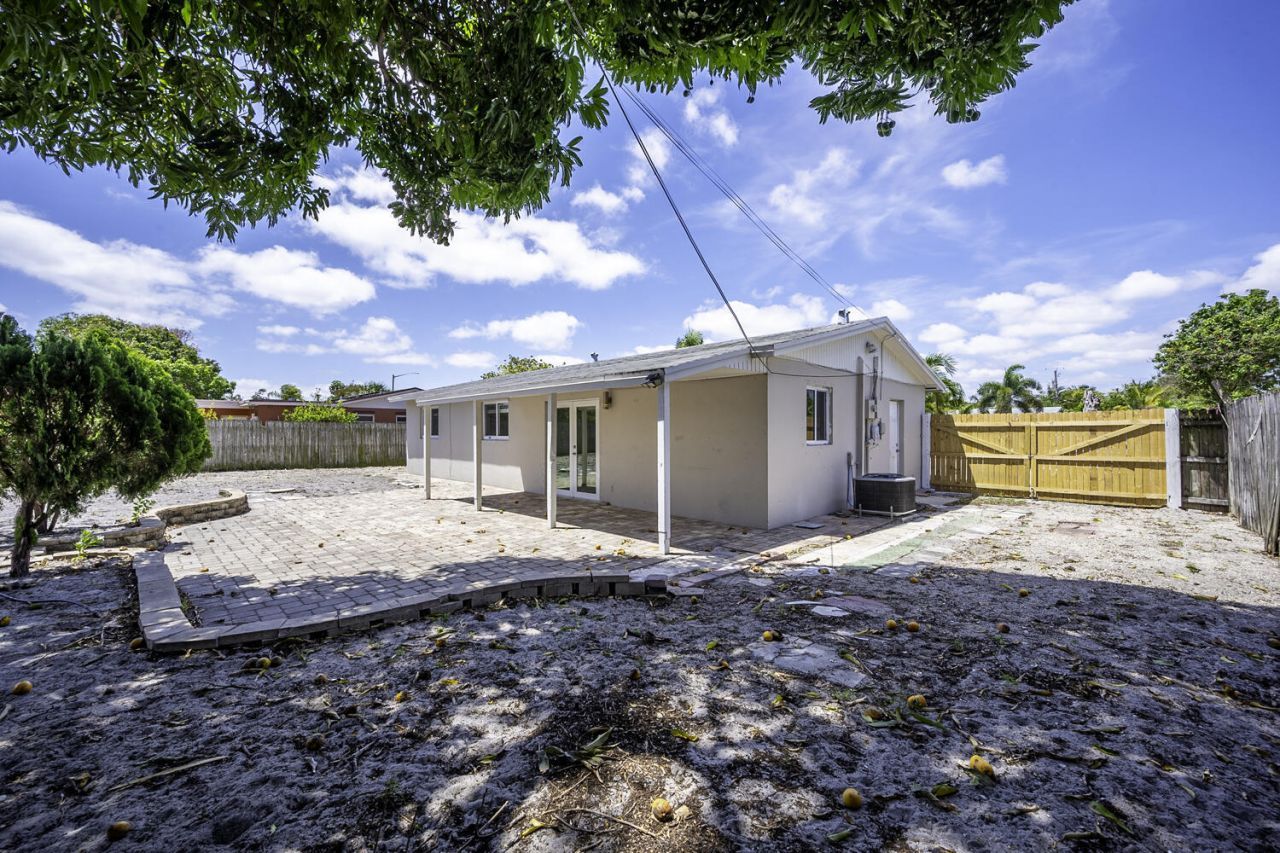 2100 N Seacrest Boulevard, Boynton Beach, FL 33435 Photo