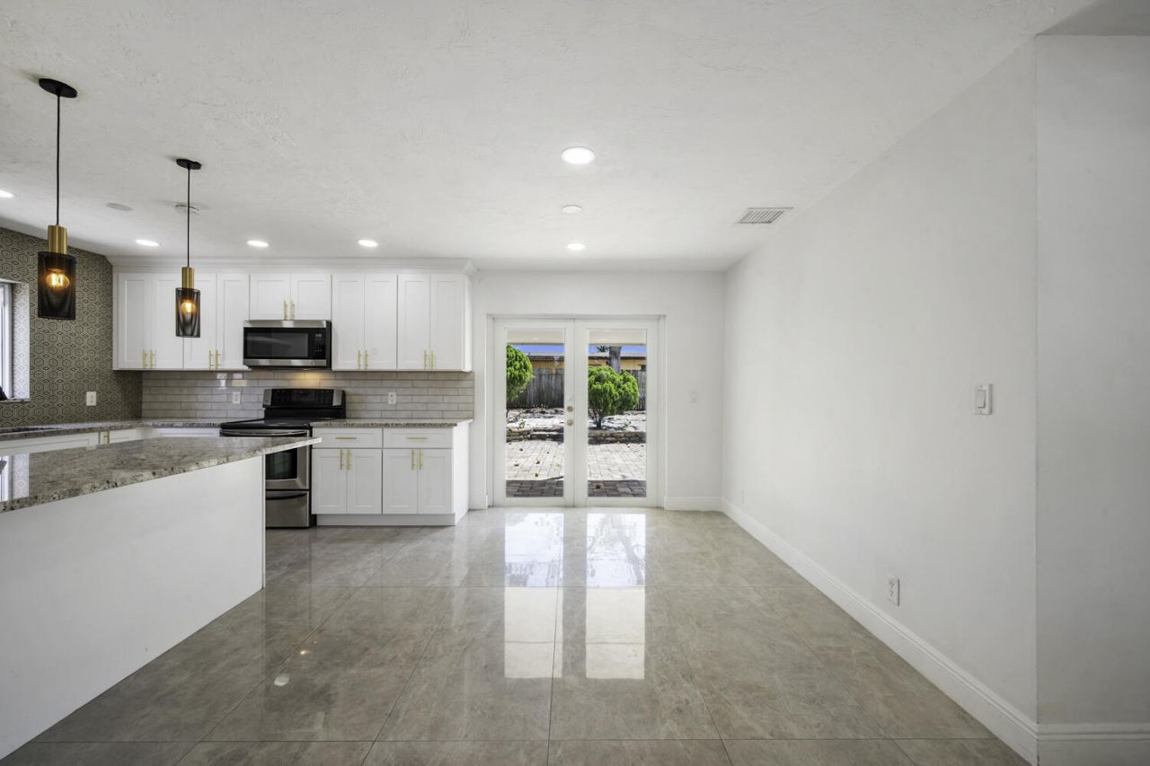 2100 N Seacrest Boulevard, Boynton Beach, FL 33435 Photo