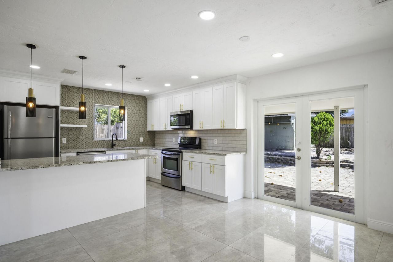 2100 N Seacrest Boulevard, Boynton Beach, FL 33435 Photo