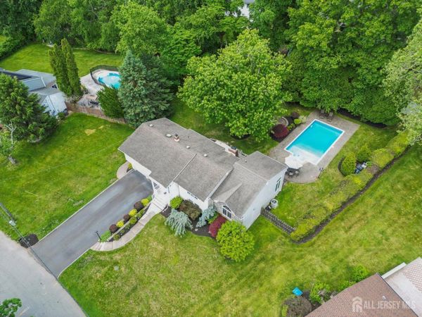 18 Mary Ellen Drive, Edison, NJ 08820