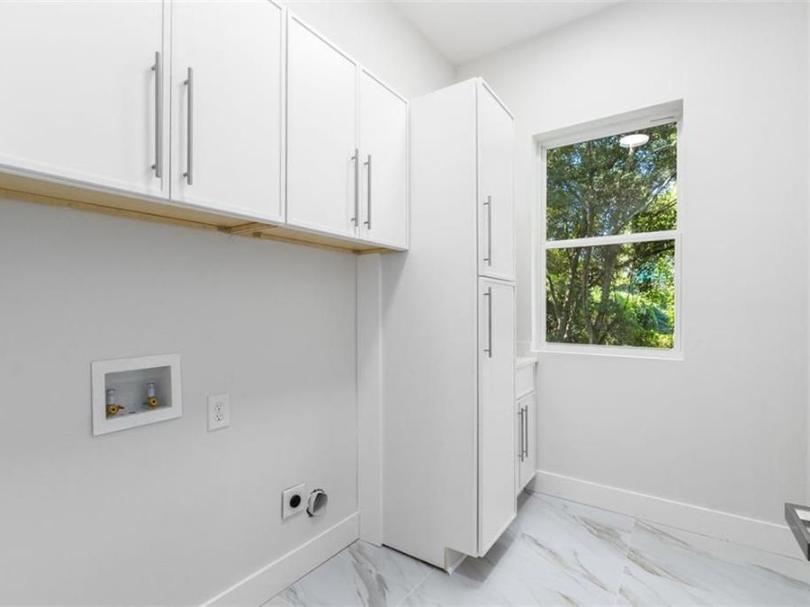 Property Image 80