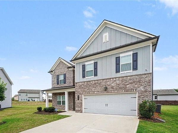 612 Auburn Crossing Drive, Auburn, GA 30011