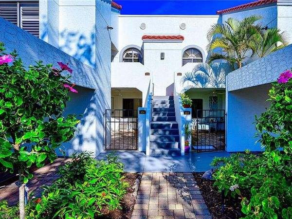 613 BEACHWALK CIR, Unit J, NAPLES, FL 34108