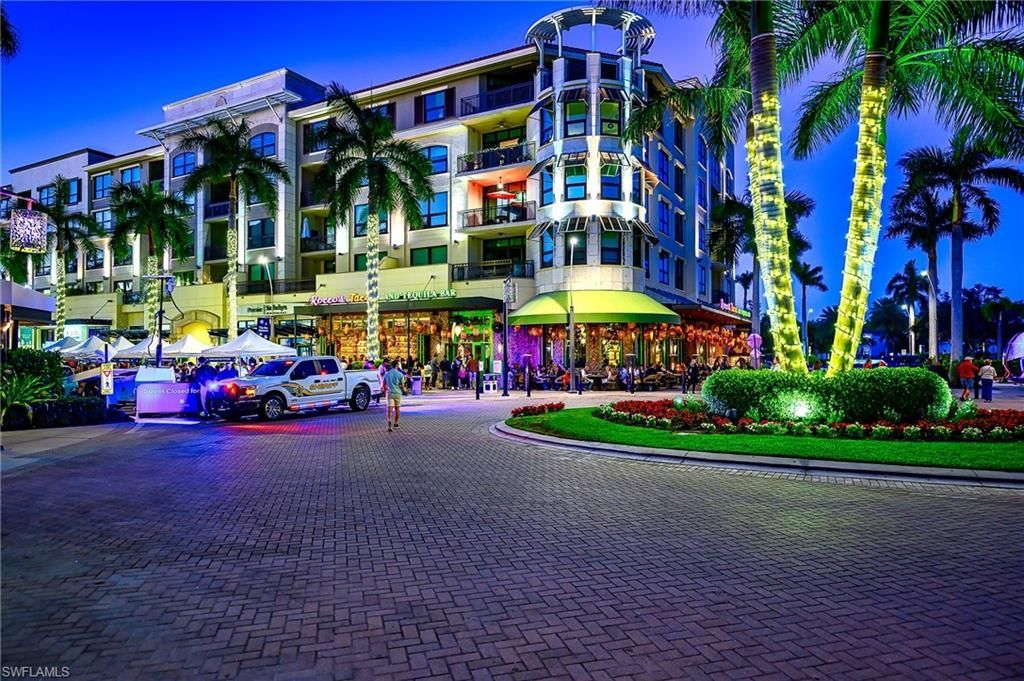 613 Beachwalk Cir, Unit J, Naples, FL 34108 Photo