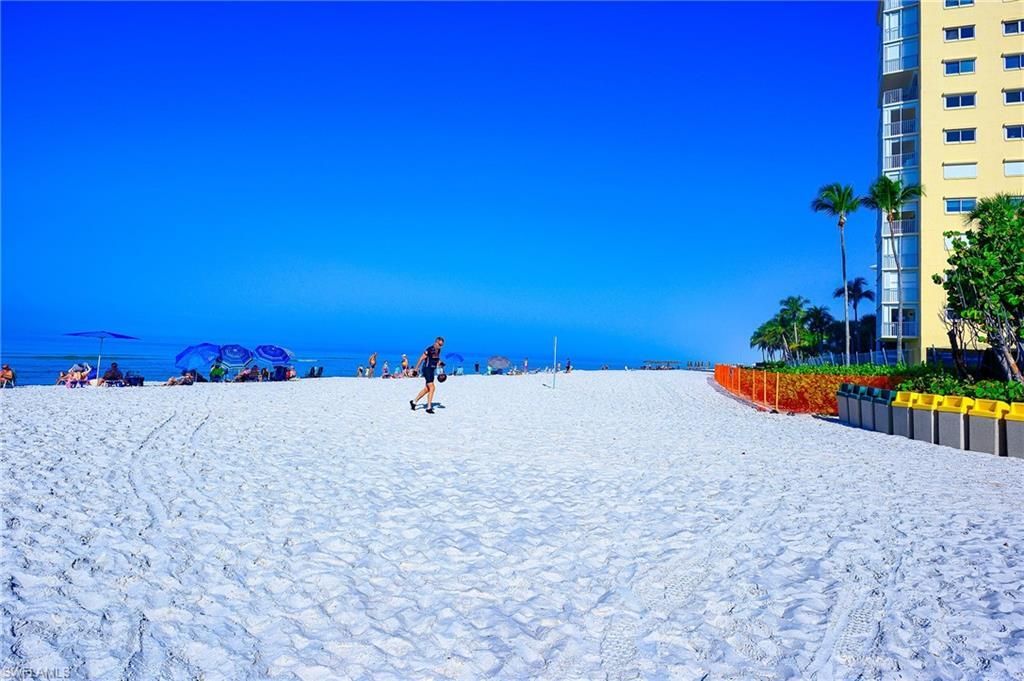 613 Beachwalk Cir, Unit J, Naples, FL 34108 Photo