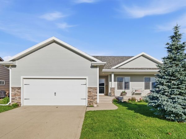 112 NE Megan Avenue, Elkhart, IA 50073
