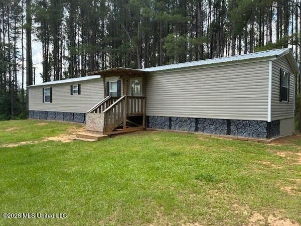 143 SE New River Road, Tylertown, MS 39667