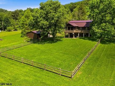 6002 Greenbrier Road, Salem, WV 26426