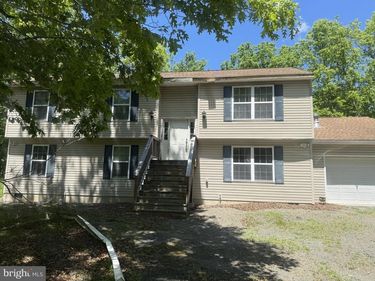 5472 GINGERBREAD, EAST STROUDSBURG, PA 18302