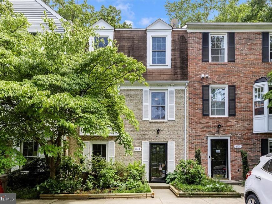1703 Logmill Lane, Gaithersburg, MD 20879 Main Photo