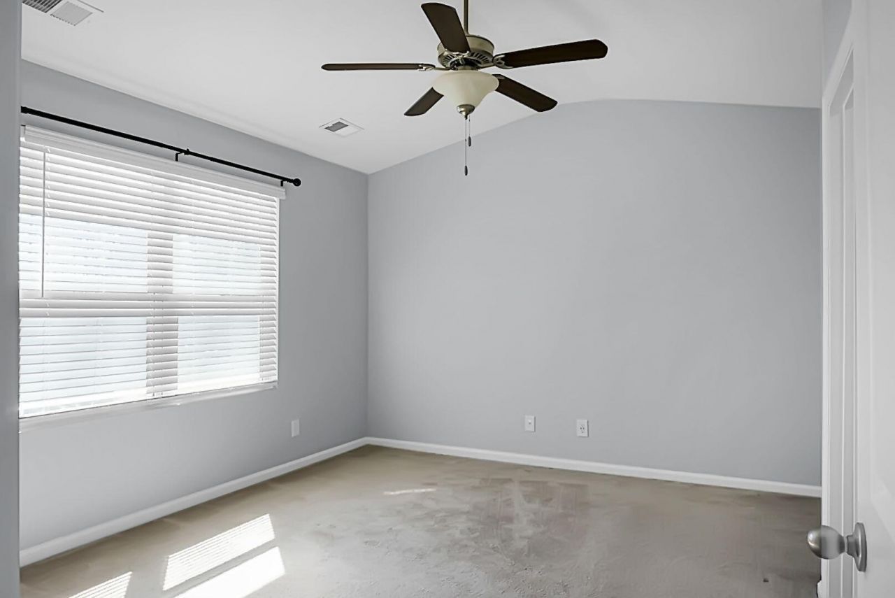 9155 Parlor Drive Photo 11