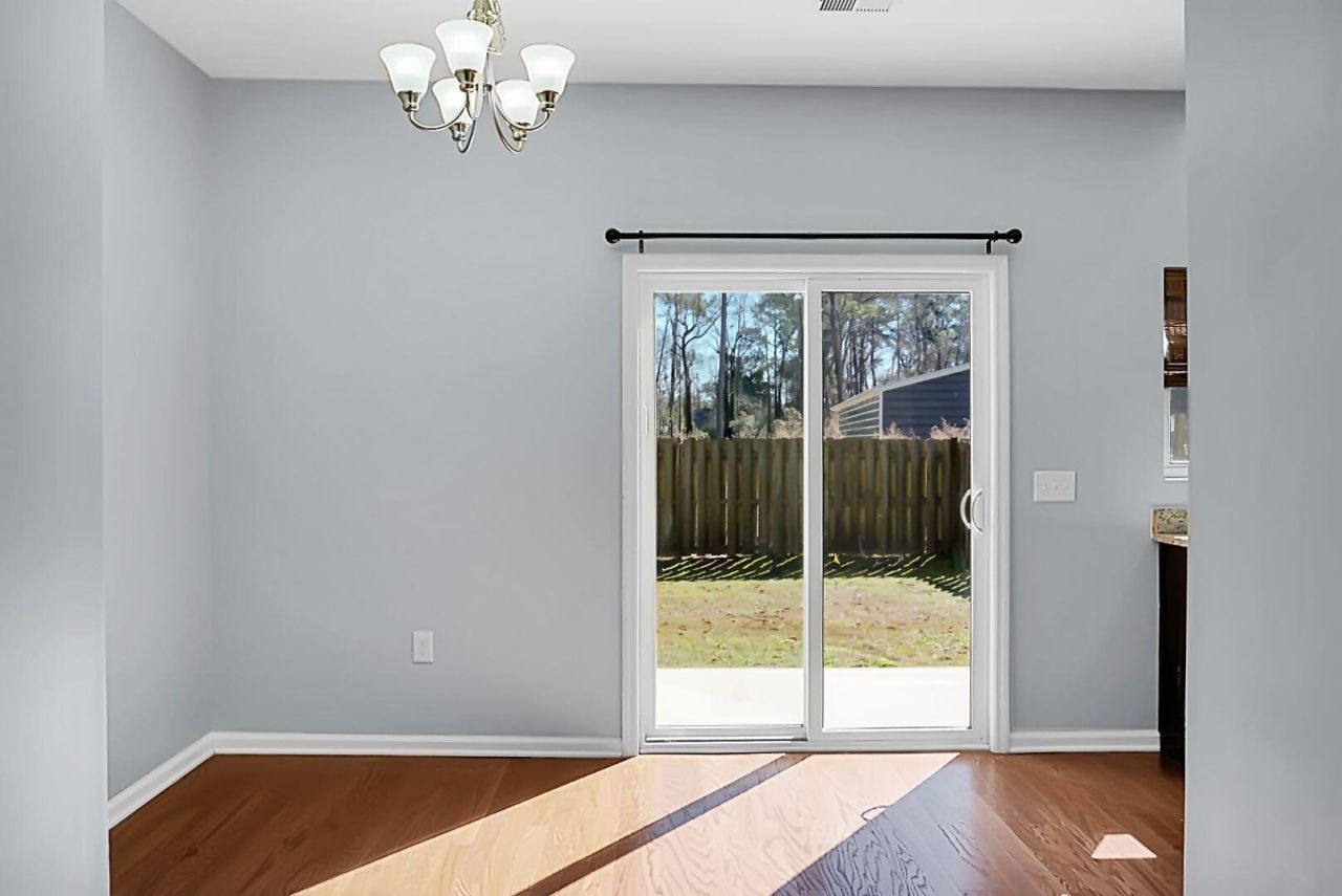 9155 Parlor Drive Photo 4