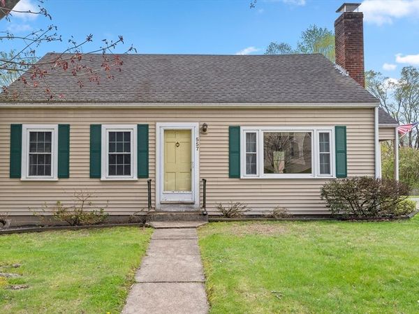 557 Main St, West Newbury, MA 01985