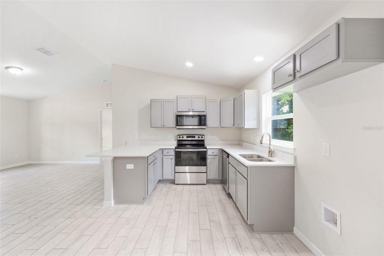 94 Dogwood Drive Loop , Ocala, FL 34472 Photo