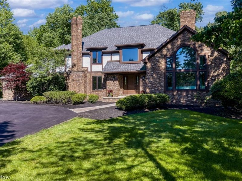 2483 Ginger Wren Road, Pepper Pike, OH 44124 Photo 2
