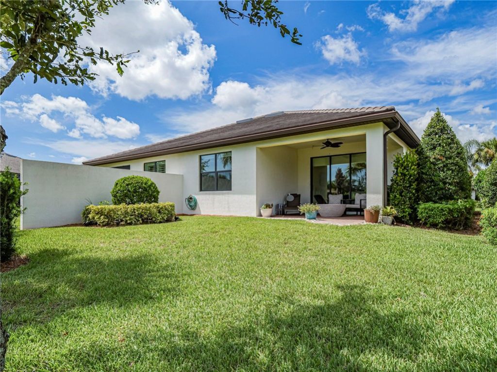 4448 Beauty Leaf Circle, Vero Beach, FL 32967 Photo