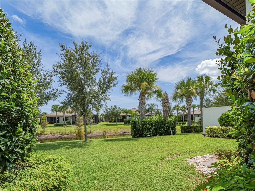 4448 Beauty Leaf Circle, Vero Beach, FL 32967 Photo