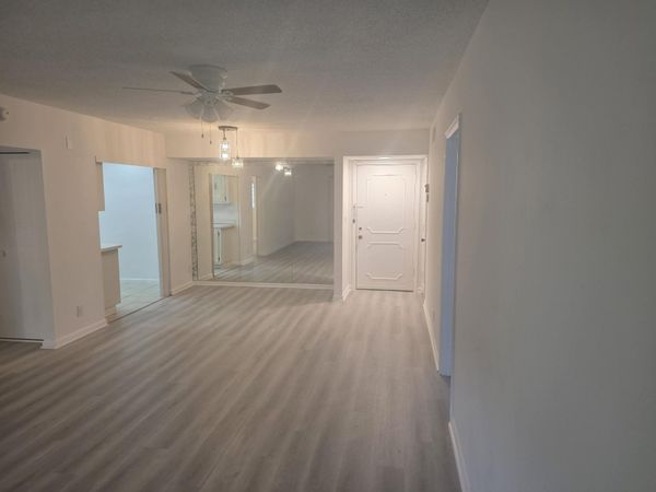 959 SE 2nd Avenue SE, Unit 204, Deerfield Beach, FL 33441
