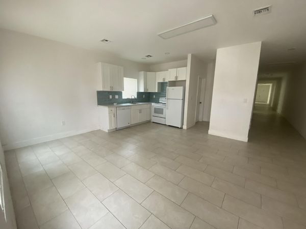 2604 NW 20th Street, Fort Lauderdale, FL 33311