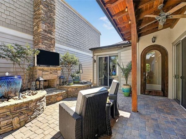 415 Falling Water Avenue, Woodstock, GA 30189