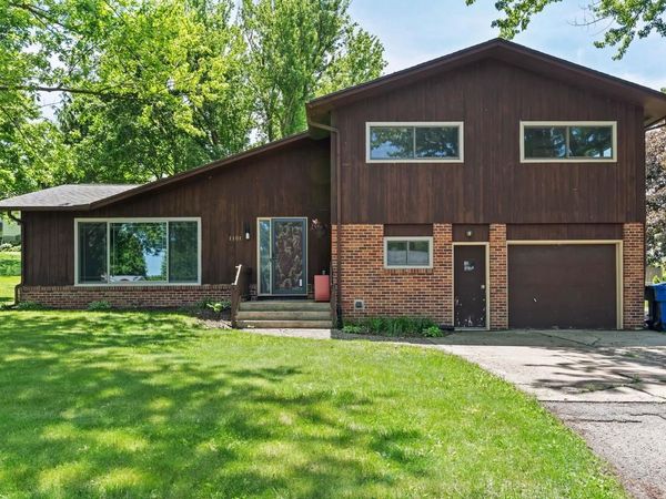 1101 Hillview Road, Black Earth, WI 53515