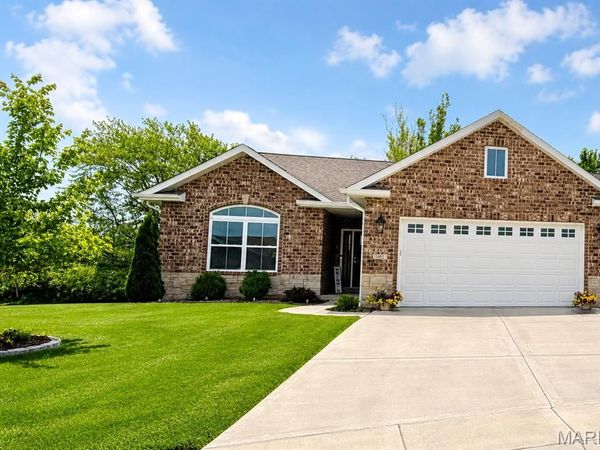 2001 Buttonwood Court, Maryville, IL 62062