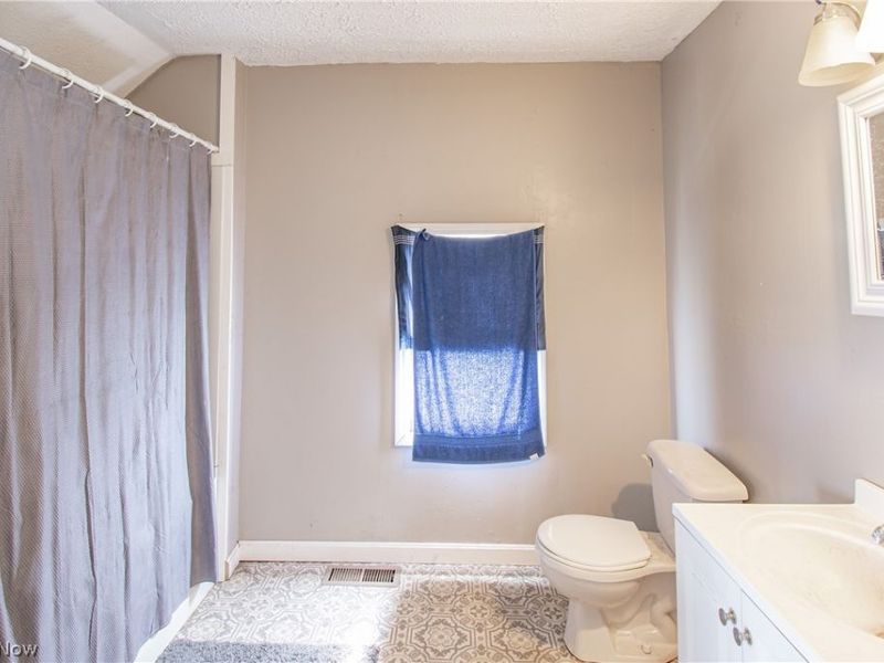 126 14th Street NW, Barberton, OH 44203 Photo 16