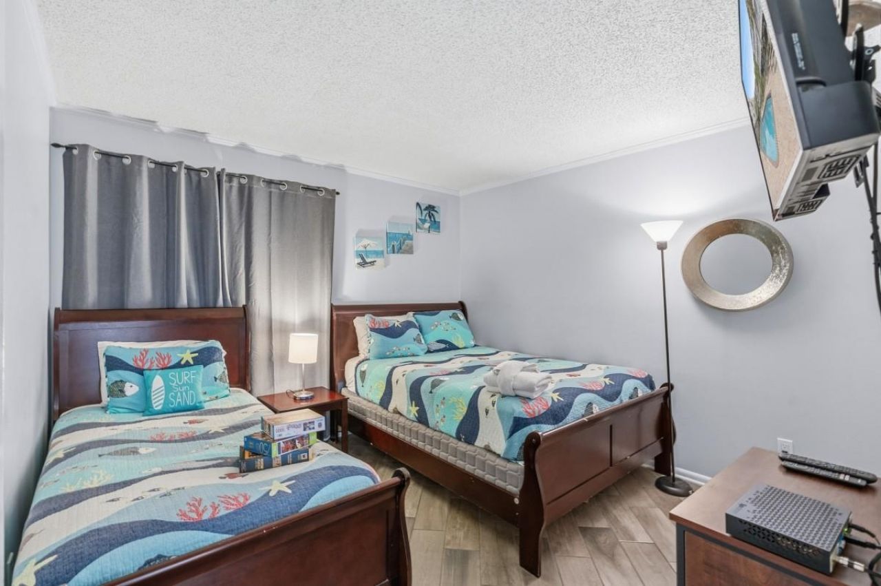 9581 Shore Dr.  Photo 29