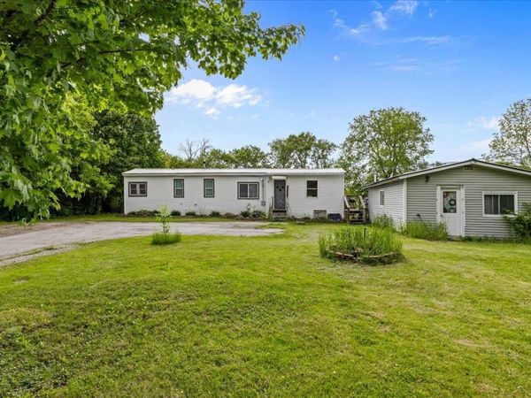 24 Pearl Ave Extension, St. Albans Town, VT 05478