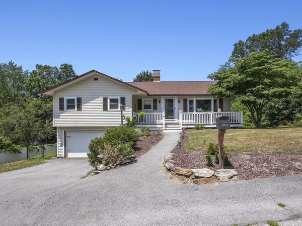 1 Tate Street, Hudson, NH 03051