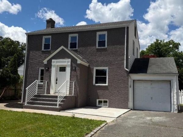 910 Roanoke Ave, Hillside, NJ 07205