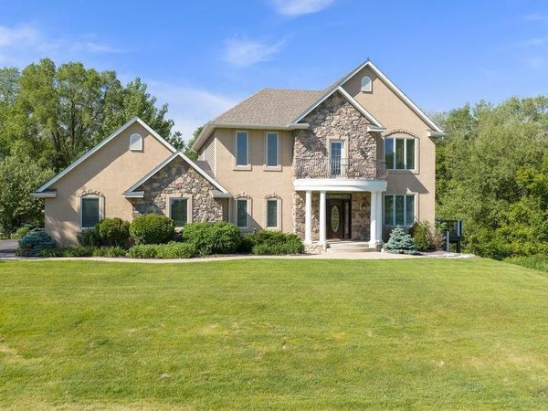 21390 France Boulevard , Lakeville, MN 55044