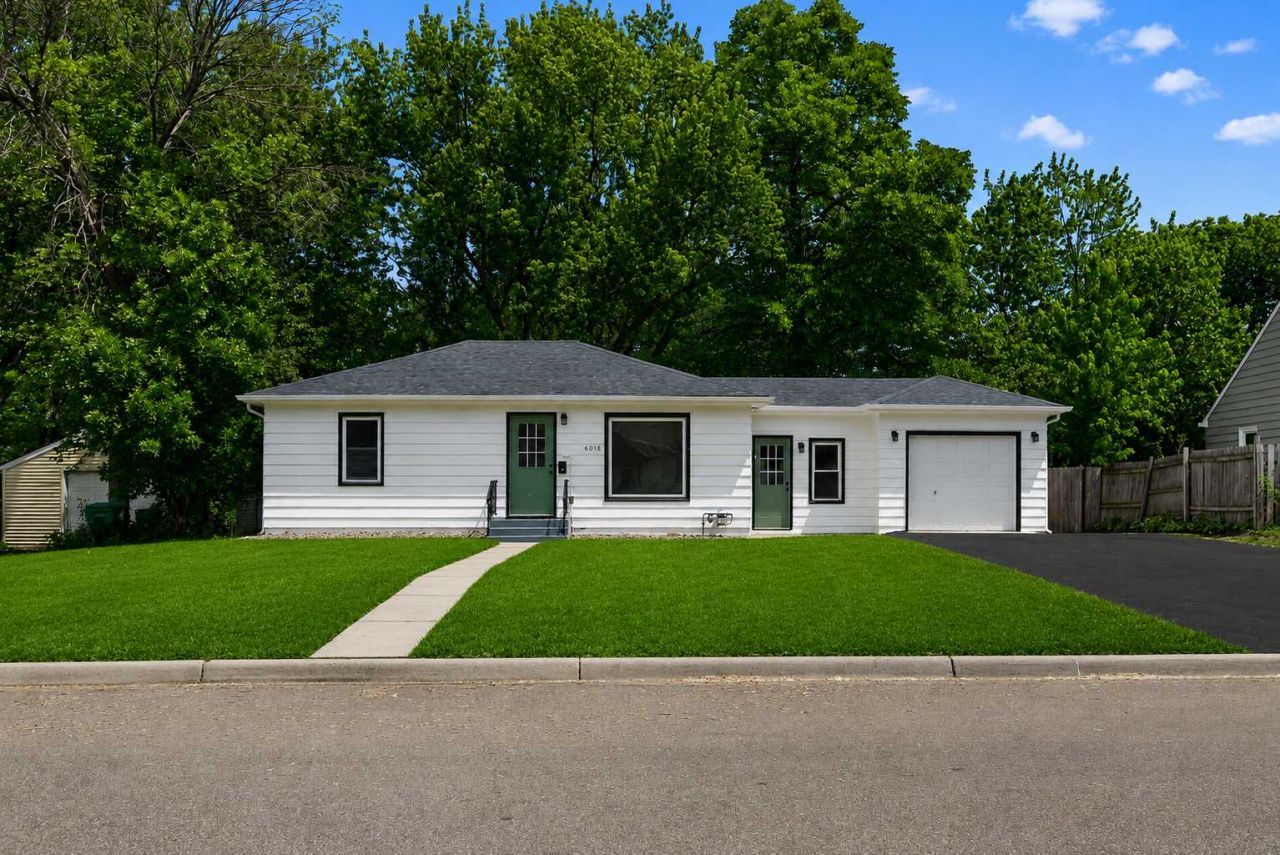 6018 Camden Avenue N, Brooklyn Center, MN 55430
