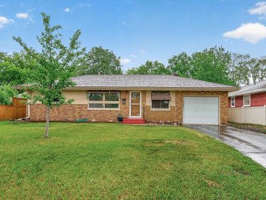 6102 Hampshire Avenue N, Crystal, MN 55428