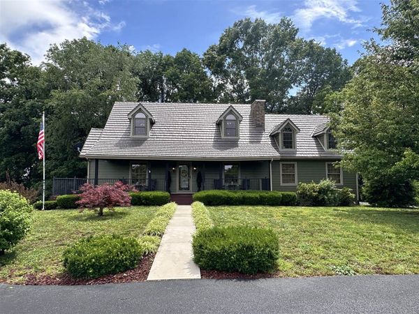 211 Indian Point Road , Glasgow, KY 42141