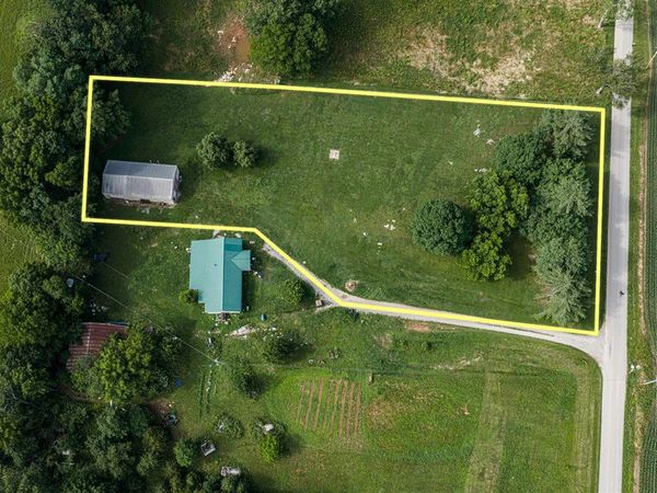 3896 Petros Browning Road , Bowling Green, KY 42101
