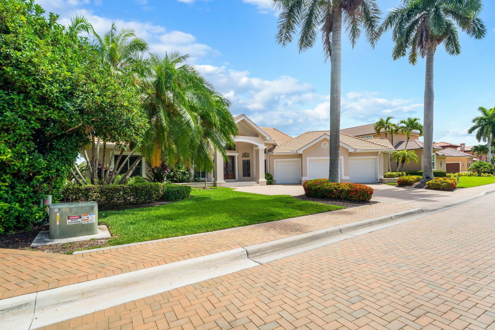 1523 Hermitage Ln, Cape Coral, FL 33914 Photo