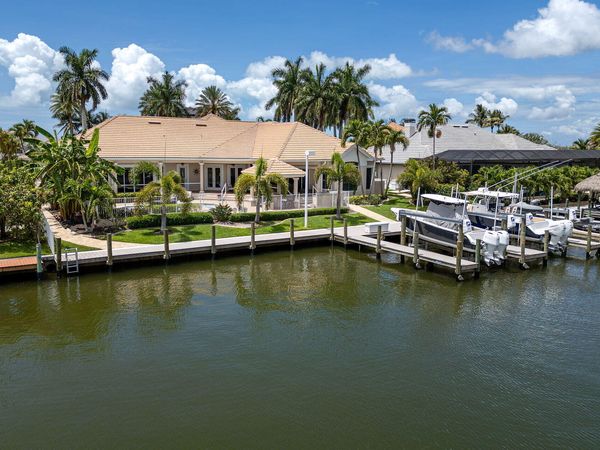 1523 Hermitage LN, CAPE CORAL, FL 33914