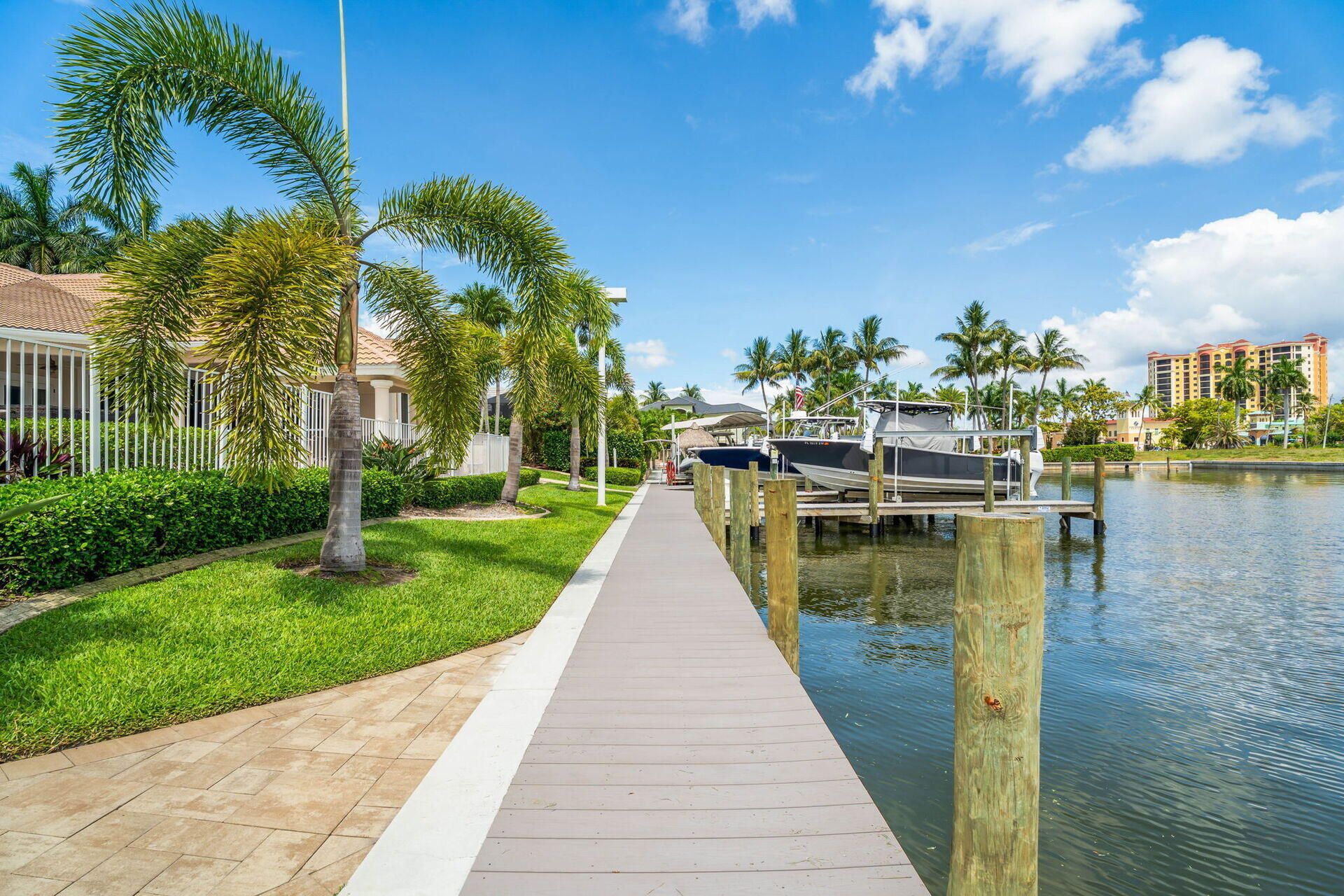 1523 Hermitage Ln, Cape Coral, FL 33914 Photo