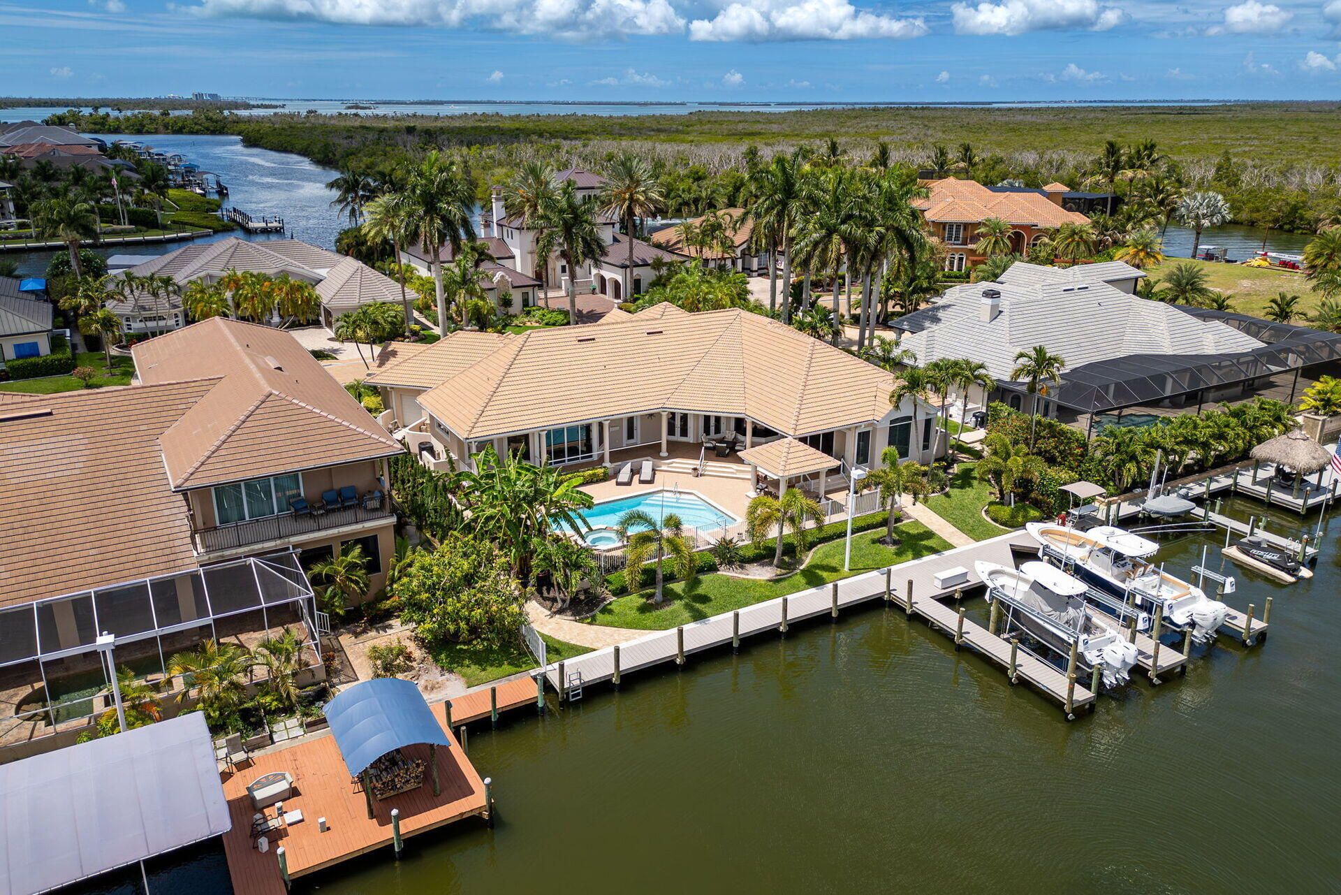 1523 Hermitage Ln, Cape Coral, FL 33914 Photo