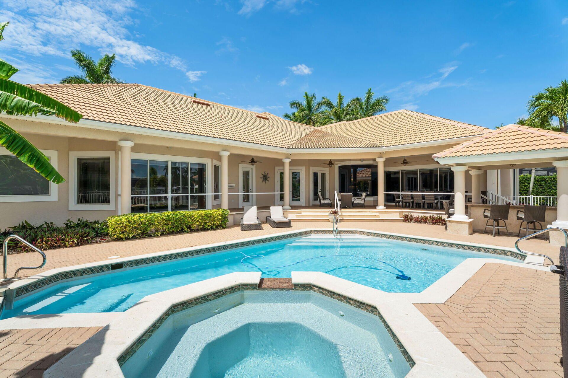 1523 Hermitage Ln, Cape Coral, FL 33914 Photo