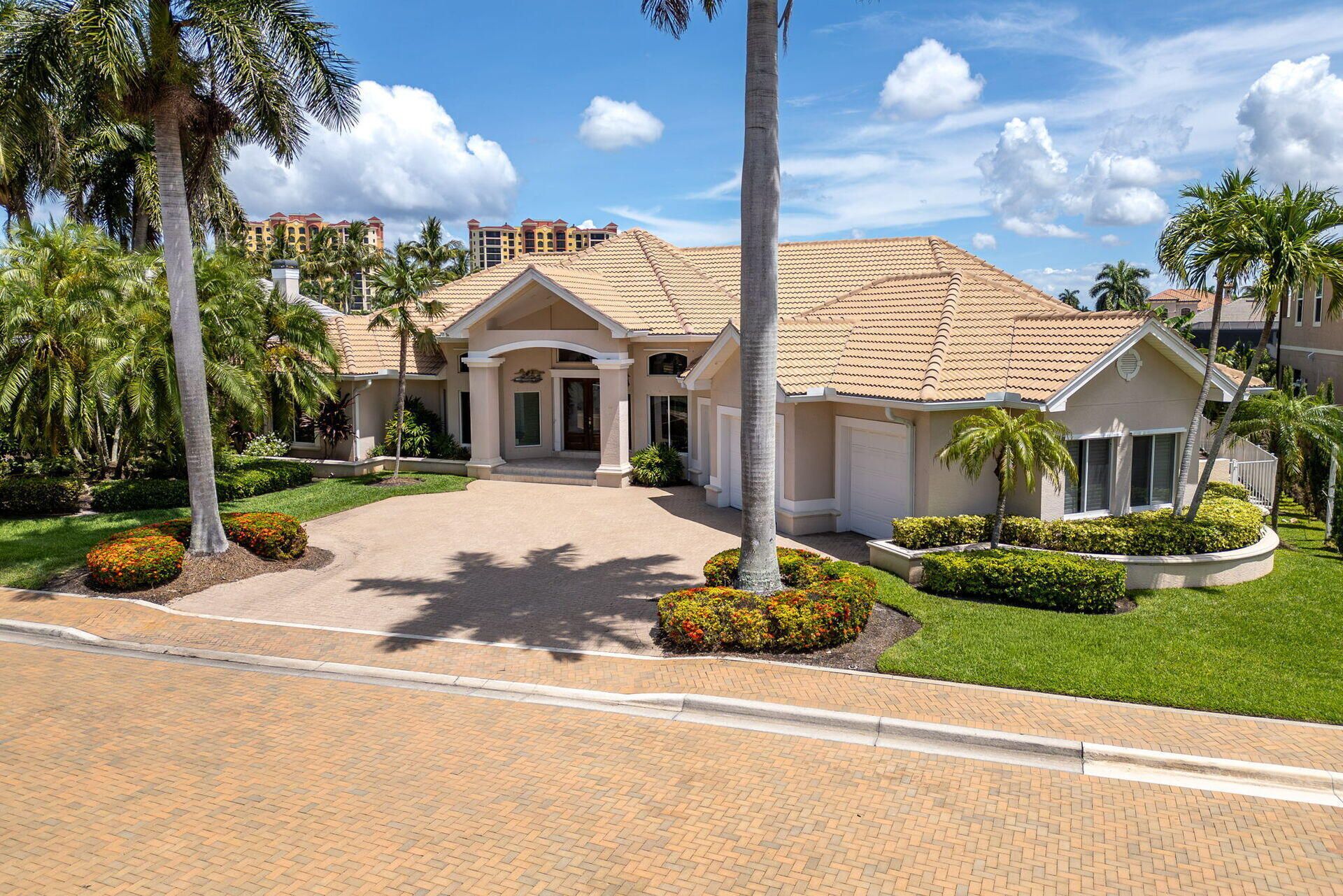 1523 Hermitage Ln, Cape Coral, FL 33914 Photo