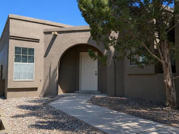 1621 Patti Place NE, Rio Rancho, NM 87144