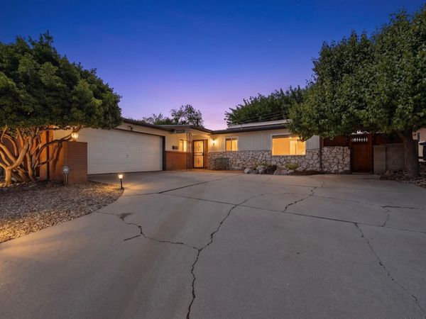 10409 Theresa Place NE, Albuquerque, NM 87111