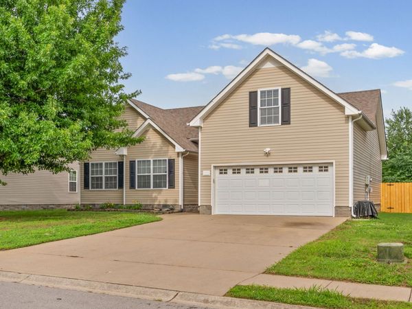 3755 Cindy Jo Dr N, Clarksville, TN 37040