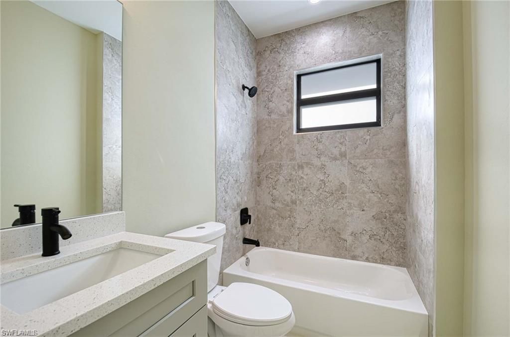 219 33rd Ave Nw, Naples, FL 34120 Photo